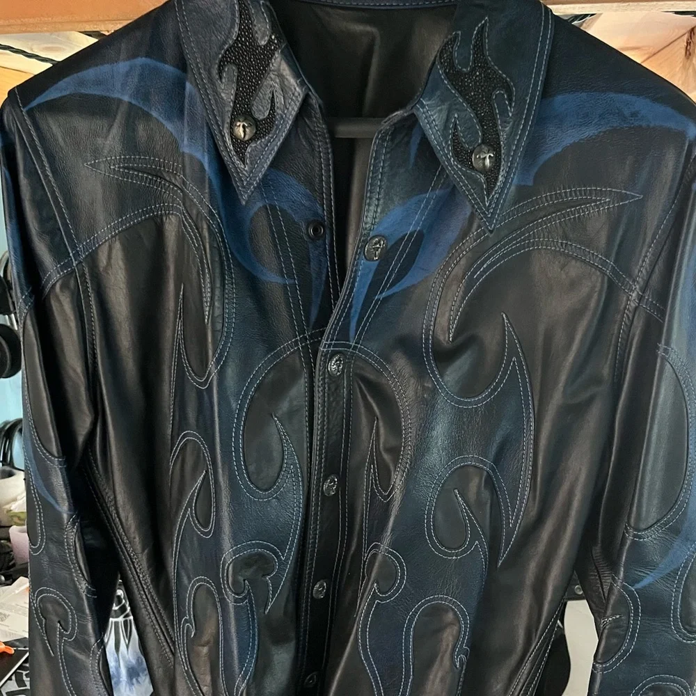Custom Leather shirt - Picture 5 of 5